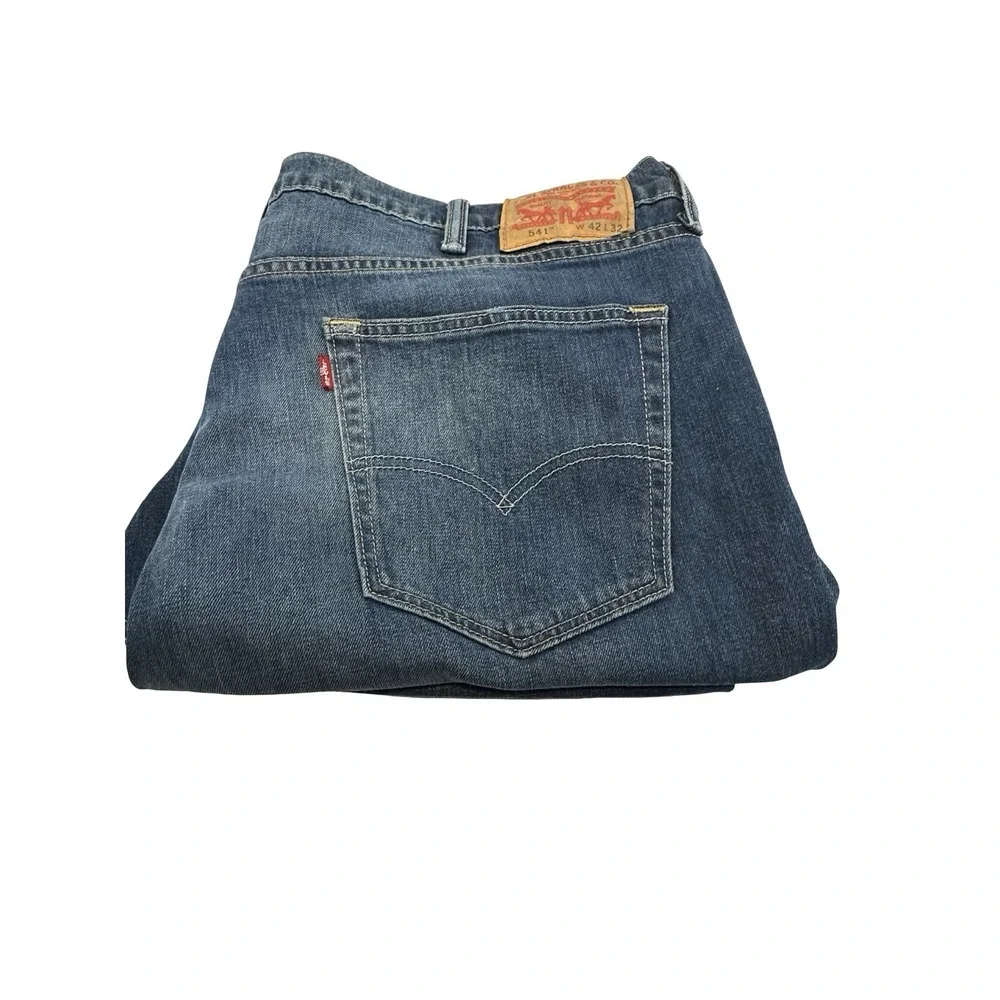 Levi's 541 Jeans Mens Blue Straight Leg Medium Wash Denim‎ 40x32(measures 43x31)